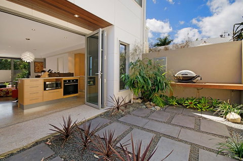 Alamode Apartments - Accommodation Sunshine Coast 0