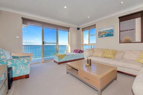 Alcheringa Unit 3 & 4, 32 Sandy Point Road - Accommodation Sunshine Coast 0