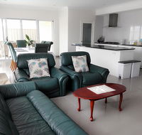 Alkimos Beach Retreat - Accommodation Sunshine Coast