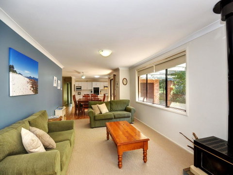 All Decked Out - Pet Friendly - Accommodation Sunshine Coast 1