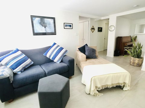 Aloha Alex Beach House Pet-friendly- 450m To The Beach - Accommodation Sunshine Coast 2