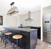 Alpine Knights Stylish Luxury - Accommodation Sunshine Coast