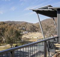 Alpine Lake Retreat - Accommodation Sunshine Coast
