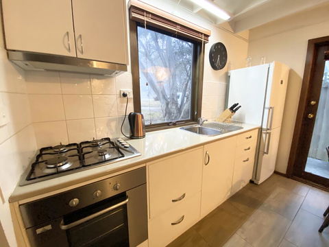 Alpine Retreat - Accommodation Sunshine Coast 3