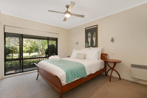 Alpine Streamside - Accommodation Sunshine Coast 0