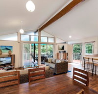 Amaroo House - Accommodation Sunshine Coast
