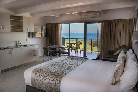Amooran Oceanside Apartments And Motel - Accommodation Sunshine Coast 1