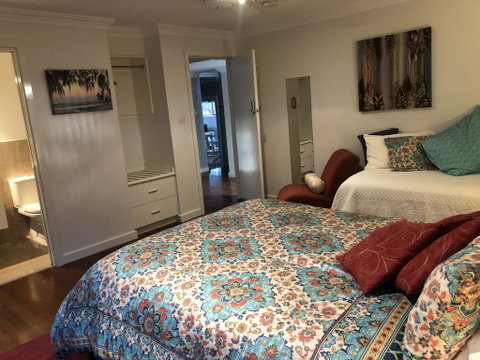 Anchors B&B - Accommodation Sunshine Coast 1