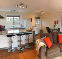 Angasi Apartment on Highcrest - Accommodation Sunshine Coast