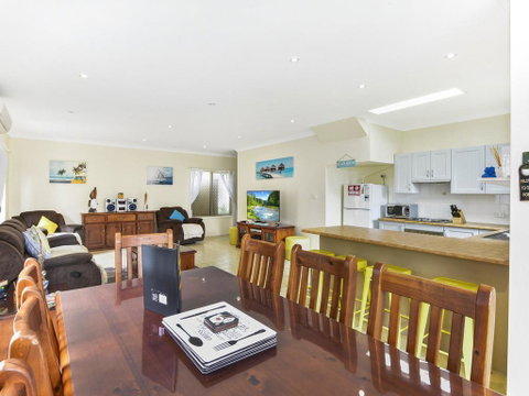 Anne's Beach Getaway - Accommodation Sunshine Coast 1