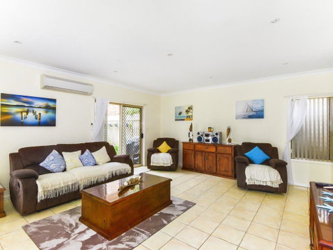 Anne's Beach Getaway - Accommodation Sunshine Coast 2