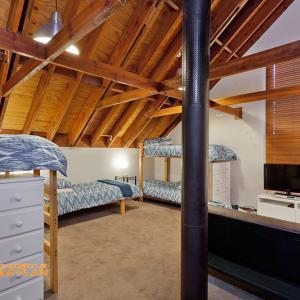 Aosta - Accommodation Sunshine Coast 2
