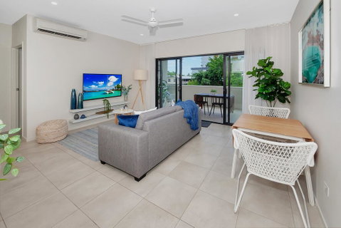 Apartment Close To The City Life On Lake 3 - Accommodation Sunshine Coast 2