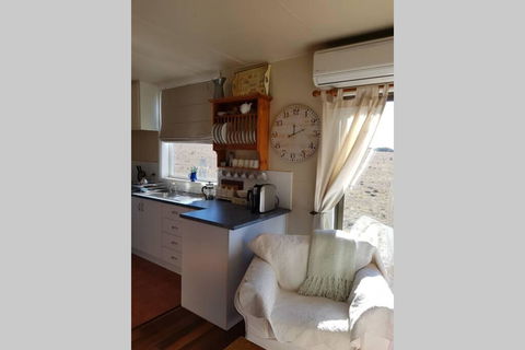 Appin Homestay Country Cabin - Accommodation Sunshine Coast 3