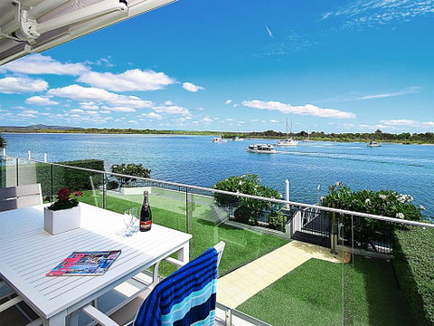 Aqua Linea - Accommodation Sunshine Coast 0