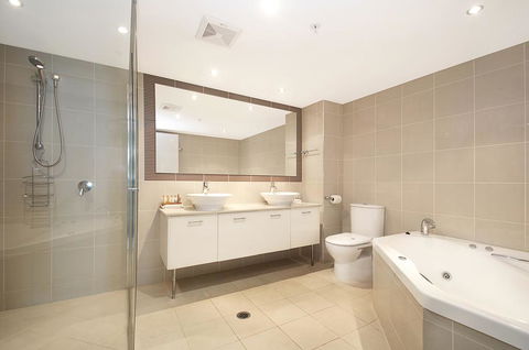 Aqua Vista Resort - Accommodation Sunshine Coast 1