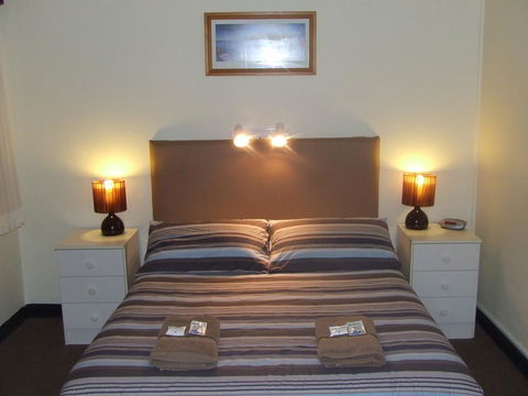 Aquarius Motel - Accommodation Sunshine Coast 2