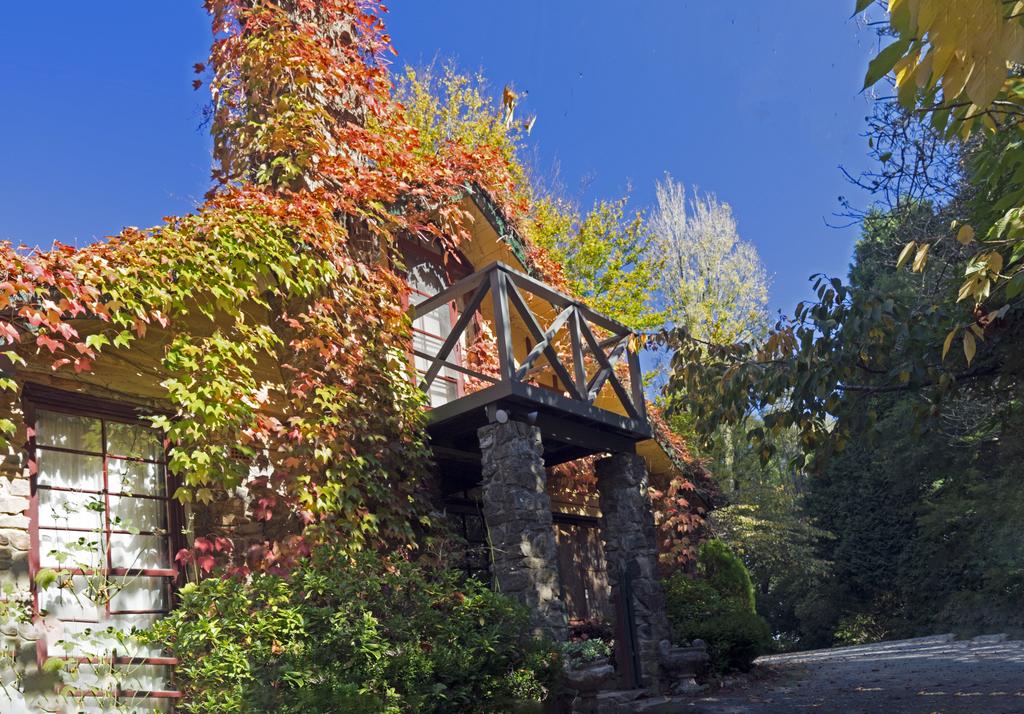 Mount Dandenong VIC Accommodation Sunshine Coast