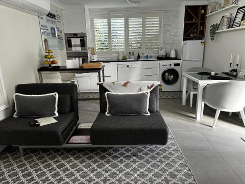Luxury Boutique Self-Contained Private Granny Flat - Accommodation Sunshine Coast 0