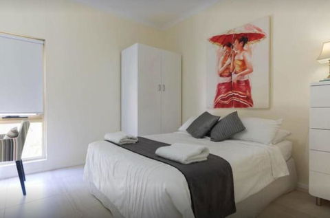 M102 West Perth Studio Apartment Near Kings Park - Accommodation Sunshine Coast 0