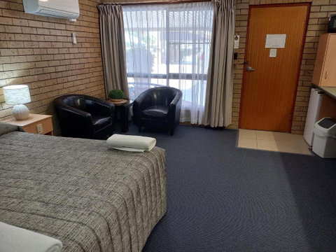 Macintyre Motor Inn - Accommodation Sunshine Coast 2