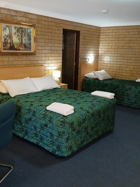 Macintyre Motor Inn - Accommodation Sunshine Coast 1