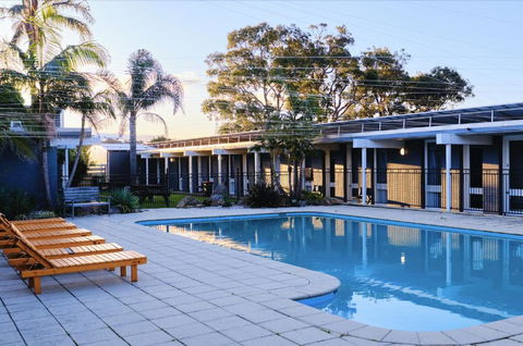 Mallacoota Hotel Motel - Accommodation Sunshine Coast 1