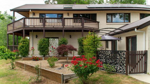 Marysville Retreat - Accommodation Sunshine Coast 0