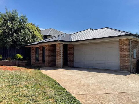 Marysville Views - Accommodation Sunshine Coast 0