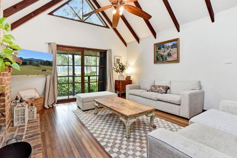 Meadowbrook Manor In North Rothbury - Accommodation Sunshine Coast 3