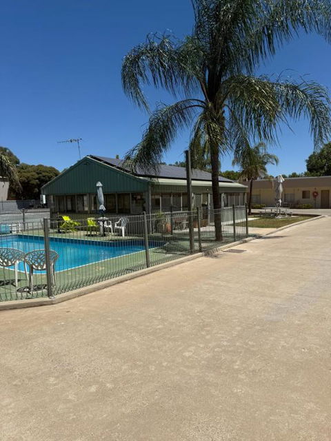 Mia Motel - Accommodation Sunshine Coast 1