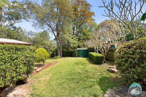 Modern House With Spacious Backyard In Telopea - Accommodation Sunshine Coast 3