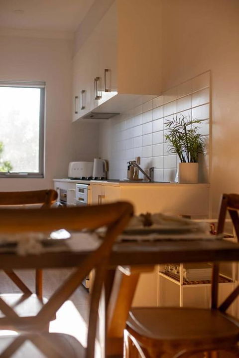 Modern Townhouse, Close To Beach - Accommodation Sunshine Coast 3