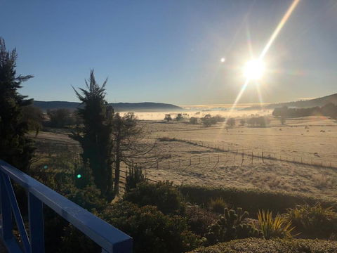 Mole Creek Hideaway - Accommodation Sunshine Coast 0