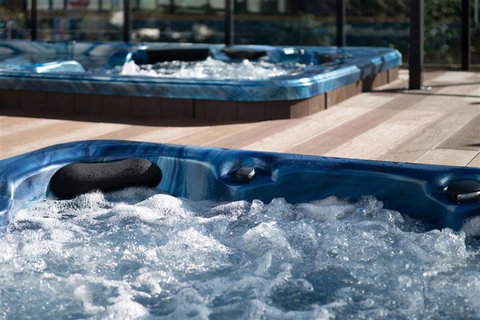 MODERN Twin Units In Surfers Paradise - Q Stay - Accommodation Sunshine Coast 1