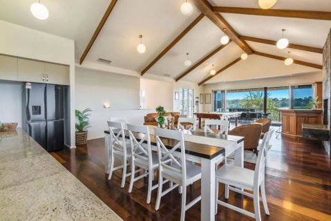 Mountain Majesty With Poolside Relaxing Getaway - Accommodation Sunshine Coast 0