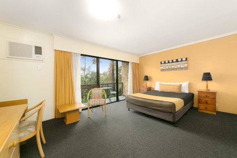 Mt Ommaney Hotel Apartments - Accommodation Sunshine Coast 1
