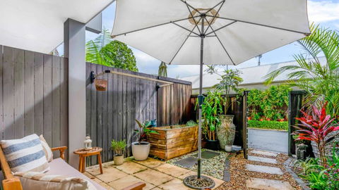 Mullum Haven 3 - Central & Stylish Townhouse - Accommodation Sunshine Coast 2