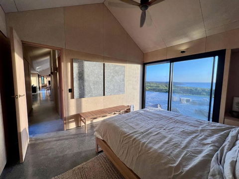 Native Dog Cabin - Accommodation Sunshine Coast 3