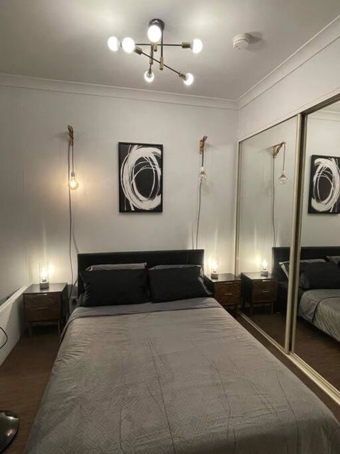 Neutral Bay Studio - Accommodation Sunshine Coast 1