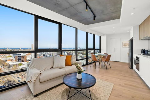 NEW Sensational Southbank Lux - Accommodation Sunshine Coast 0