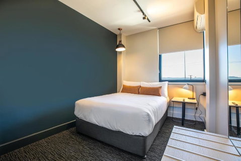 Nightcap At Chardons Corner Hotel - Accommodation Sunshine Coast 3