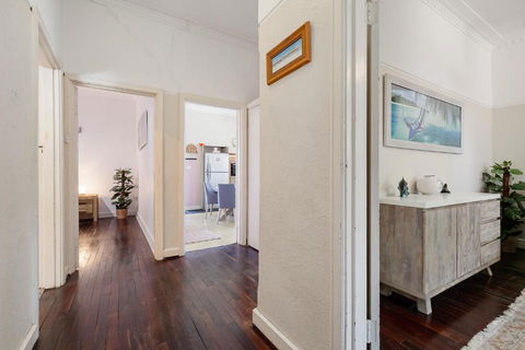 North Beach Cottage By Swan Bnb Management - Accommodation Sunshine Coast 3