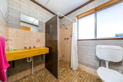Nullarbor Roadhouse - Accommodation Sunshine Coast 2