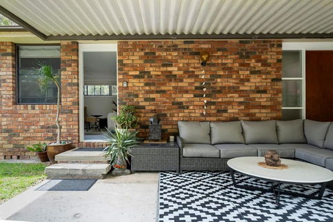 Oak Retreat Bliss By The Beach - Accommodation Sunshine Coast 0