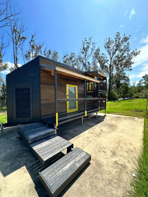 Ocean Breeze Tiny House - Ocean And Lake View - Accommodation Sunshine Coast 1