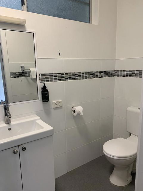 Ocean Shores Motel - Accommodation Sunshine Coast 2