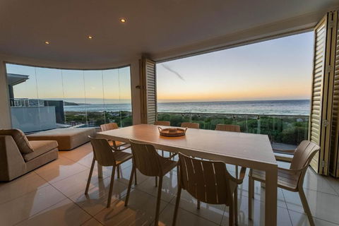 Ocean View Villa With Pool Spa & Cinema - Accommodation Sunshine Coast 1