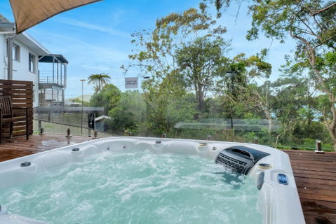 On Top Of The World - Accommodation Sunshine Coast 1