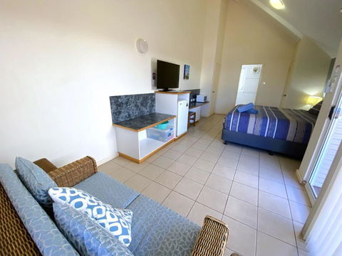 Osprey Holiday Village Unit 201 1 Bedroom - Accommodation Sunshine Coast 2